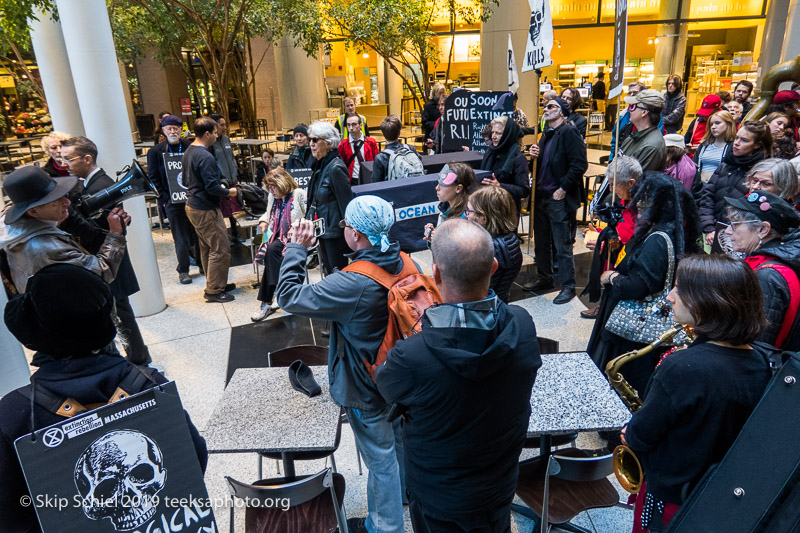 XR-Extinction Rebellion-Boston-Schiel-IMG_1307