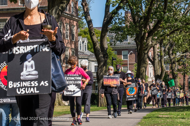 Extinction Rebellion-meditators-climate-Schiel-IMG_4287