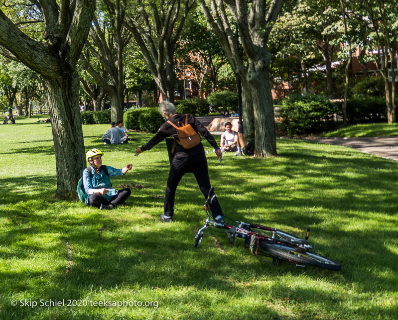 Extinction Rebellion-meditators-climate-Schiel-IMG_4295