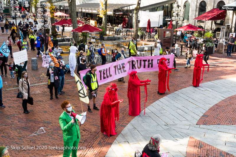 Extinction Rebllion-Boston-climate-Schiel-IMG_4993