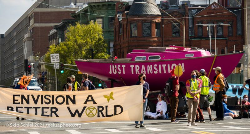 Extinction Rebellion-Boston-Earth Day-Skip Schiel Copyright-IMG_6921