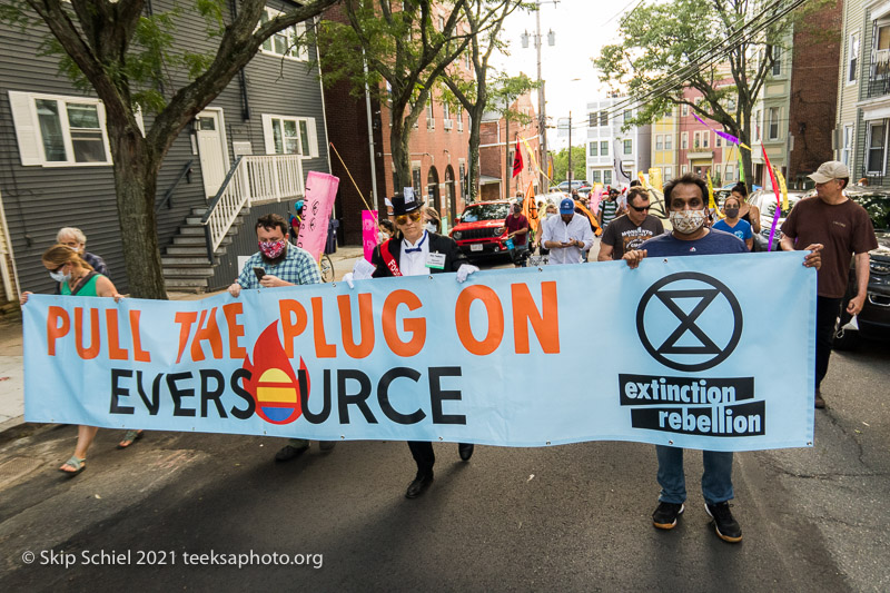 Extinction Rebellion-GreenRoots-Eversource-Teeksa-IMG_7861