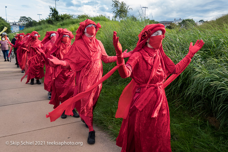 Extinction Rebellion-GreenRoots-Eversource-Teeksa-IMG_7924