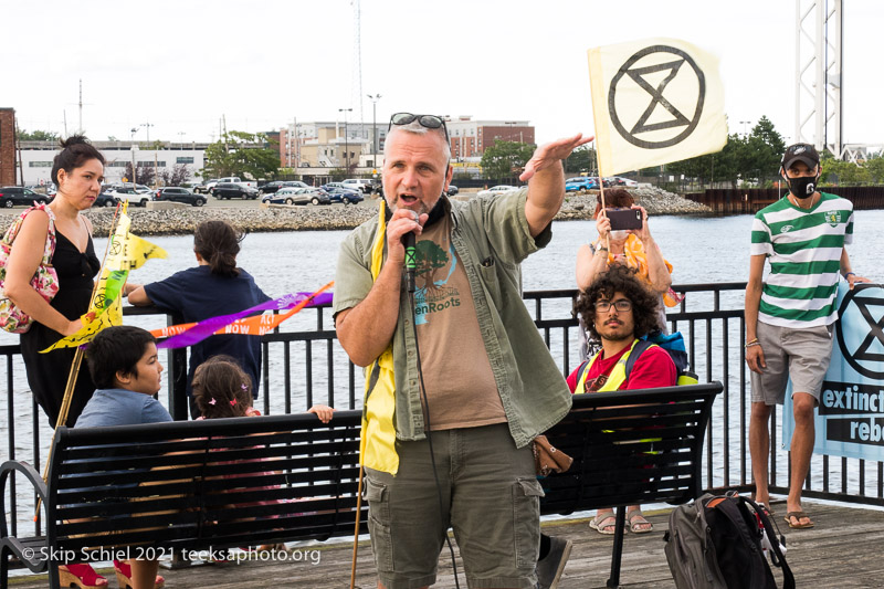 Extinction Rebellion-GreenRoots-Eversource-Teeksa-IMG_7941