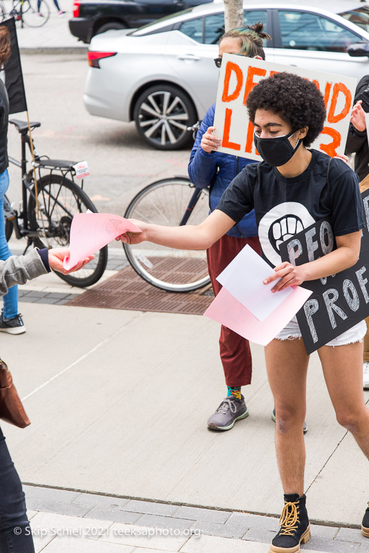 Extinction Rebellion-Boston-oil pipeline-Skip Schiel Copyright-_DSC5417