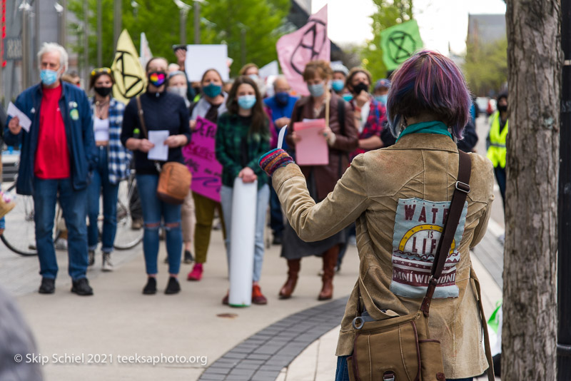 Extinction Rebellion-Boston-oil pipeline-Skip Schiel Copyright-_DSC5426