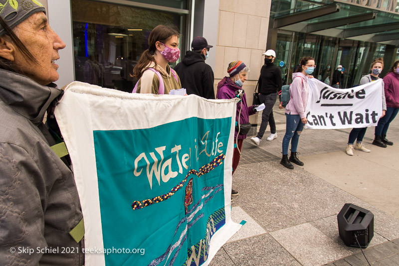 Extinction Rebellion-Boston-oil pipeline-Skip Schiel Copyright-_DSC5429