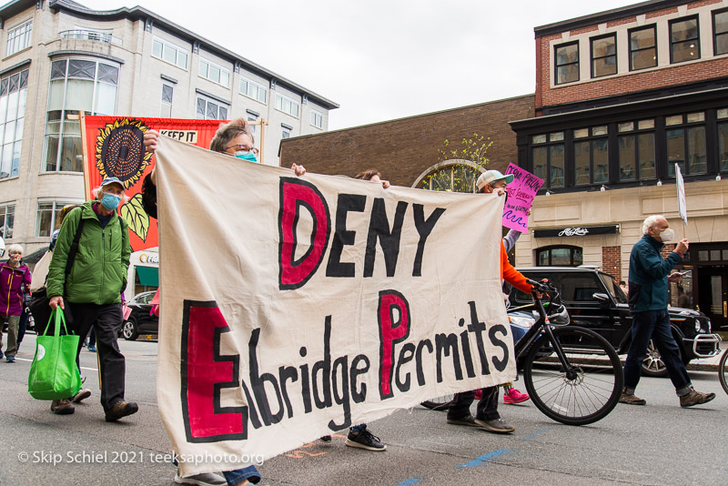 Extinction Rebellion-Boston-oil pipeline-Skip Schiel Copyright-_DSC5473