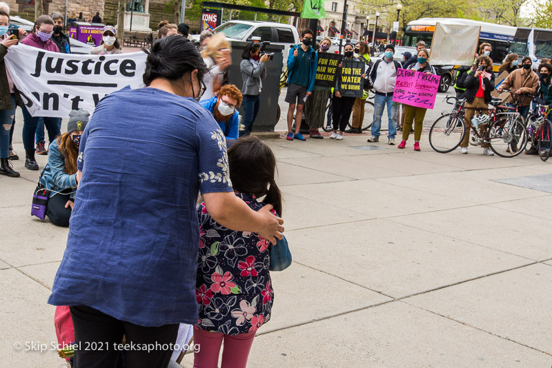 Extinction Rebellion-Boston-oil pipeline-Skip Schiel Copyright-_DSC5522