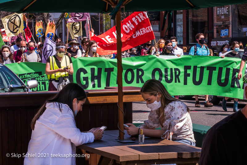 Extinction Rebellion-Boston-Earth Day-Skip Schiel Copyright-IMG_6816