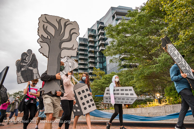 Extinction Rebellion-Seaport-Boston-Teeksa-Converted_SST0624