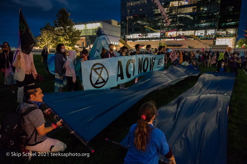 Extinction Rebellion-Seaport-Boston-Teeksa-Converted_SST0742