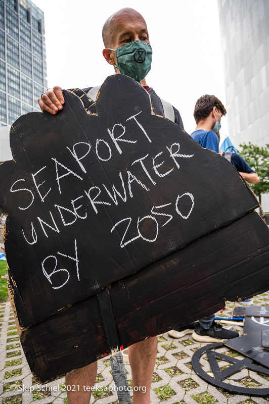 Extinction Rebellion-Seaport-Boston-Teeksa-Converted_SST0298