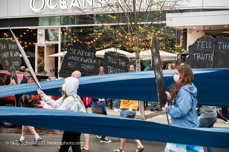 Extinction Rebellion-Seaport-Boston-Teeksa-Converted_SST0504