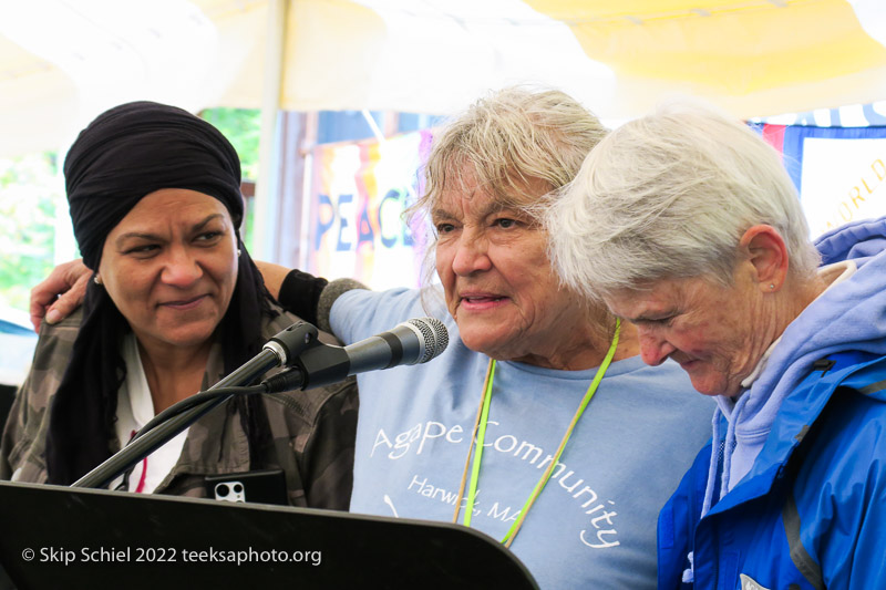 Agape-Francis Day-Teeksa-Schiel_IMG_1835
