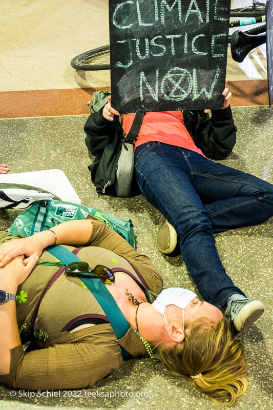 Extinction Rebellion-Die in-Boston-Teeksa-Skip Schiel_ IMG_0021