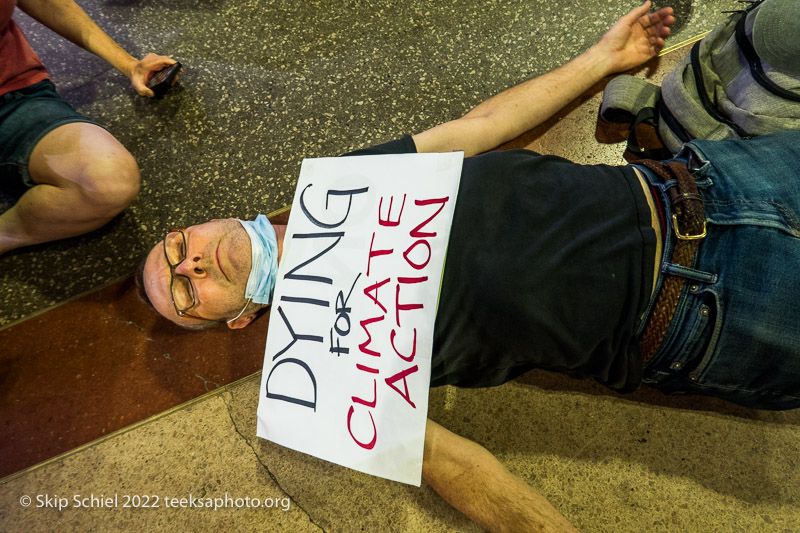 Extinction Rebellion-Die in-Boston-Teeksa-Skip Schiel_ IMG_0054