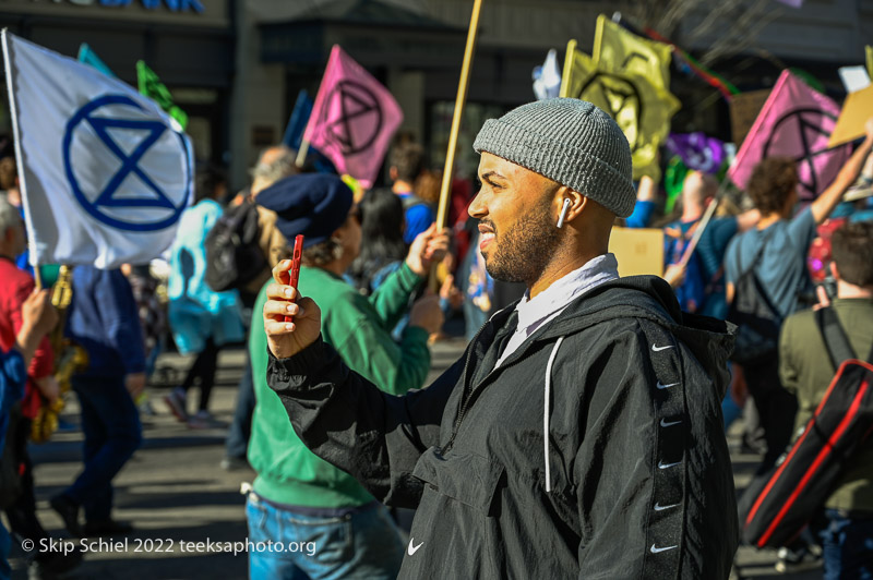 Extinction Rebelllion-Earth Day-parade__SST1883