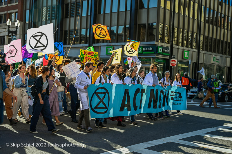 Extinction Rebelllion-Earth Day-parade__SST1953
