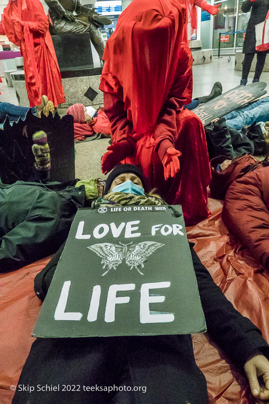 Extinction Rebellion-die in-Boston_IMG_9524